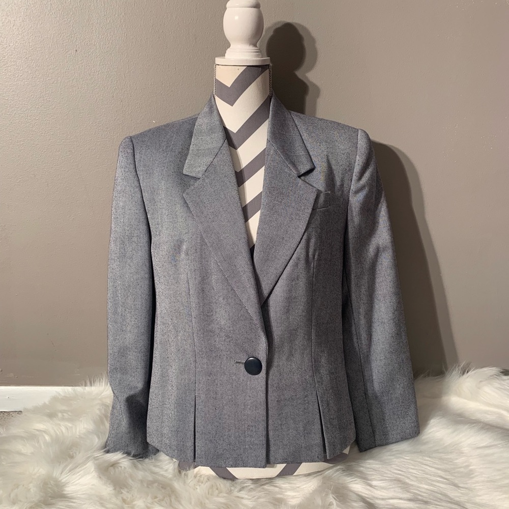 Christopher Size 13/14 Blazer Blue And White